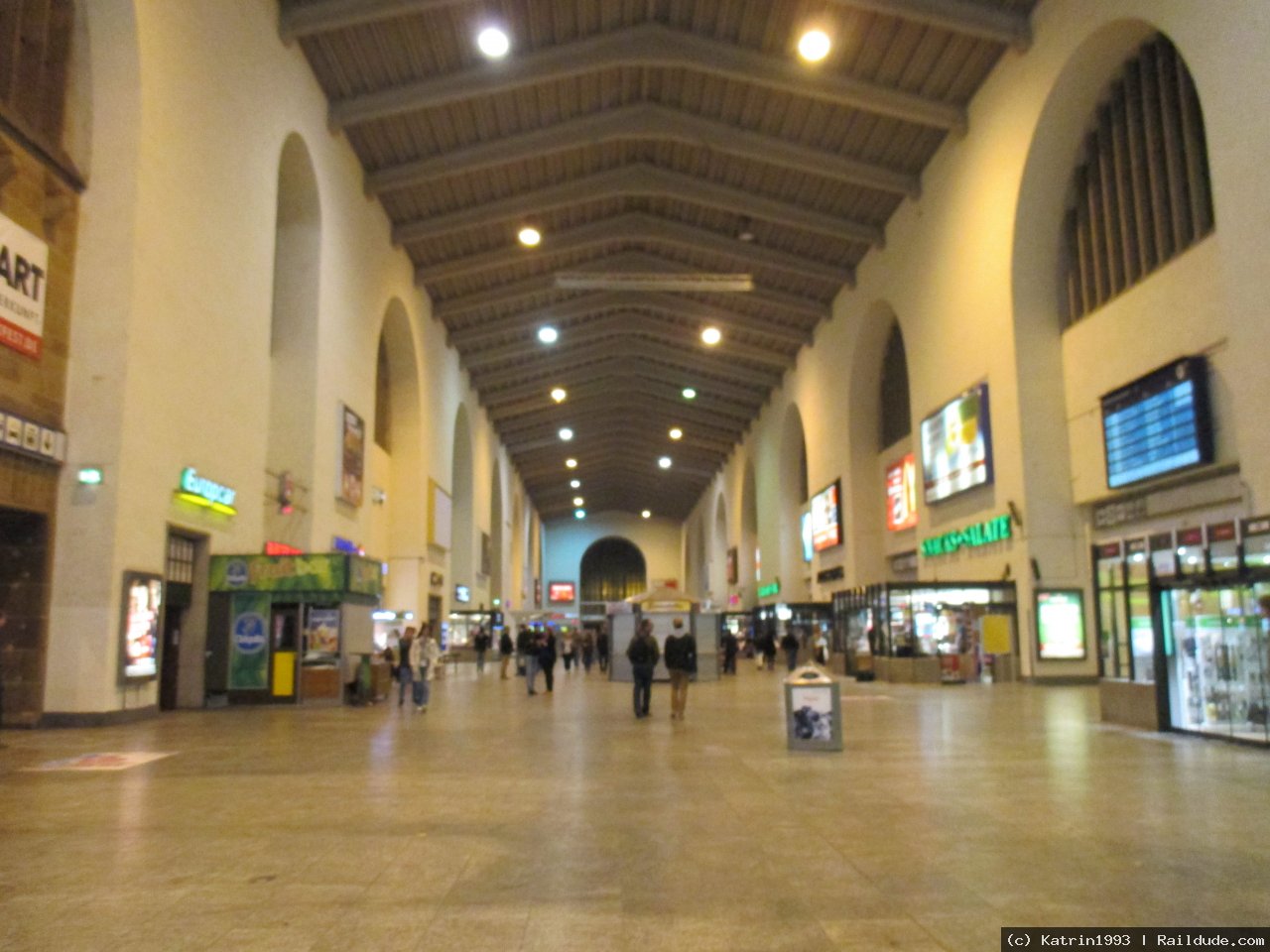 Stuttgart Central Railway Station railcc