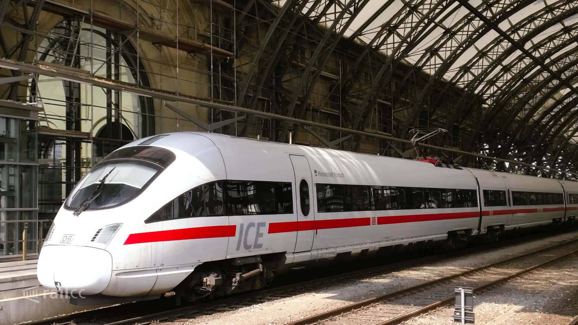 Zugreise mit dem ICE, IC und EC Erfahrung Deutsche Bahn
